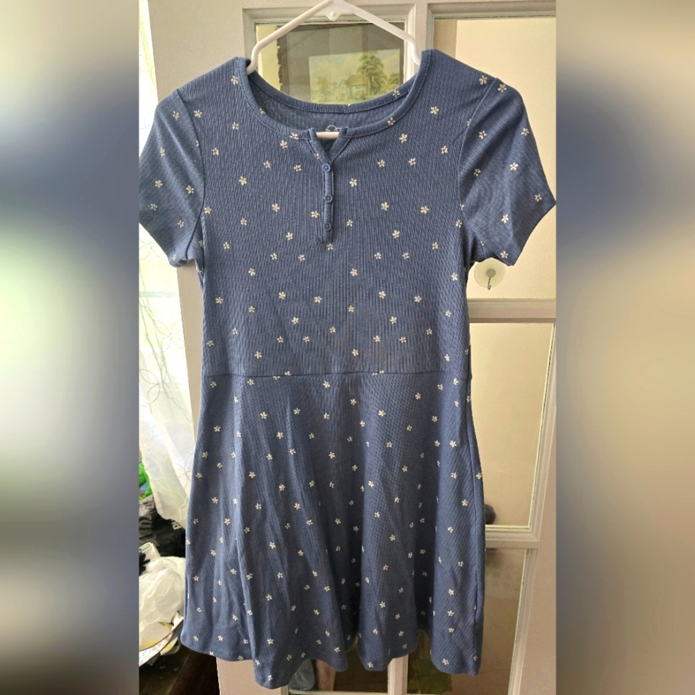Girls dress